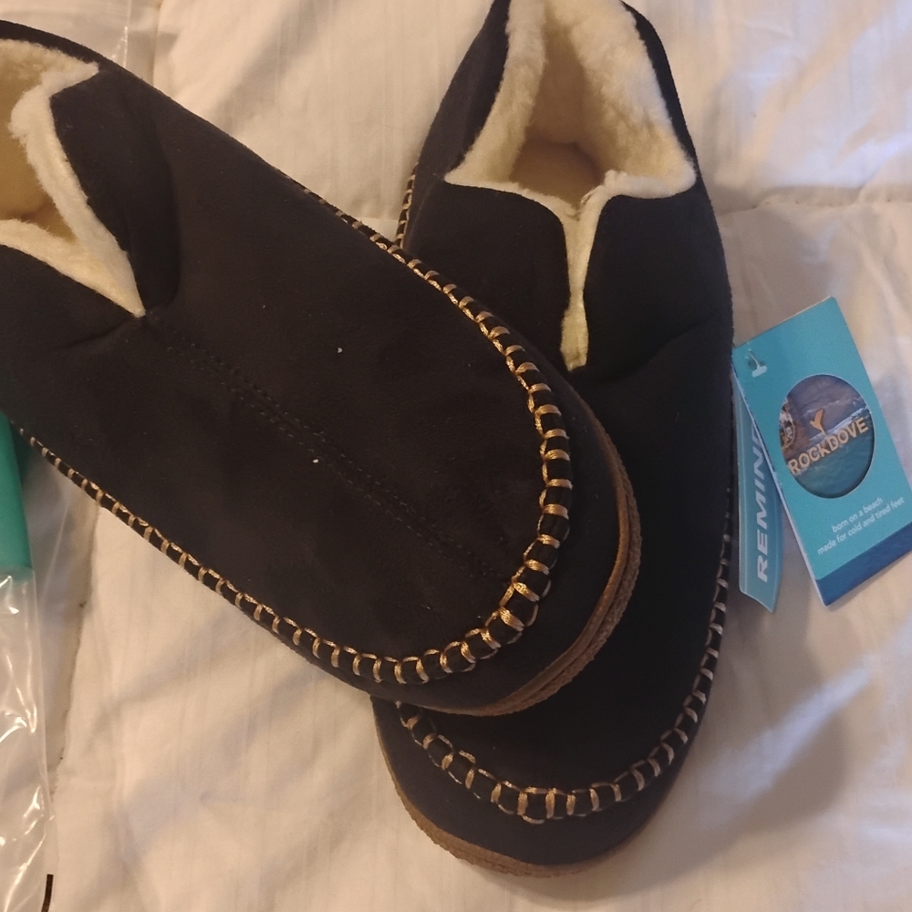 New Rockdove Women's Slippers Size 11